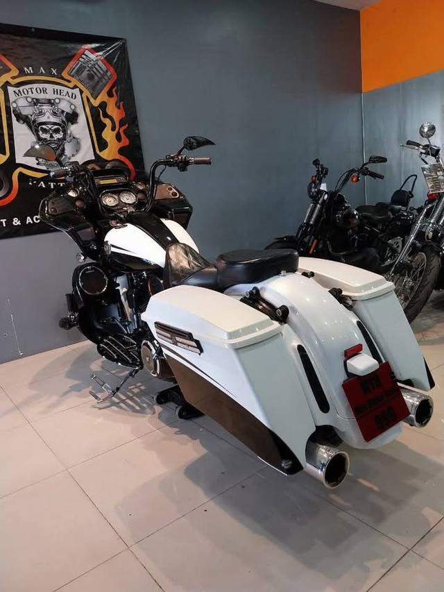 Harley Davidson Sport Glide สีขาว 8