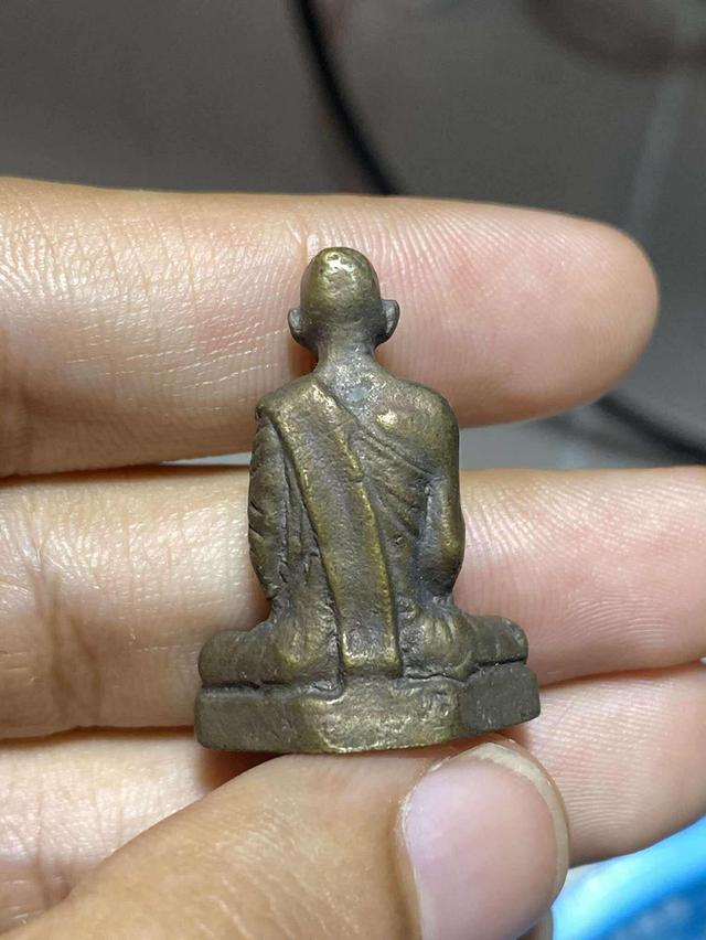 พระเครื่อง หลวงพ่อเดิม รุ่นยายพวง ปี2493 ประกันแท้ รูปย่อยที่ 2