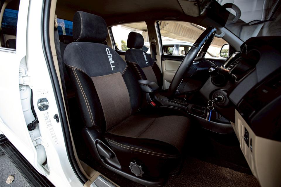 Toyota Vigo Champ Prerunner 3.0 TRD Double Cab ดีเซล เกียร์ Auto ปี 2014 สีขาว 12