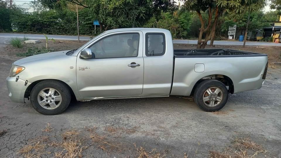 Toyota Hilux Vigo D4D ปี 06 1