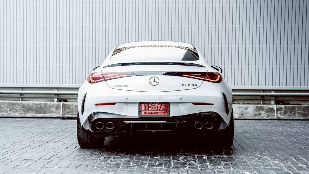 Mercedes Benz CLE53 4MATIC+ Coupe 3