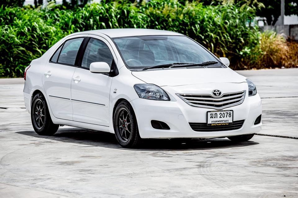 Toyota Vios 1.5E ปี 2010 เกียร์ออโต้ สีขาว
