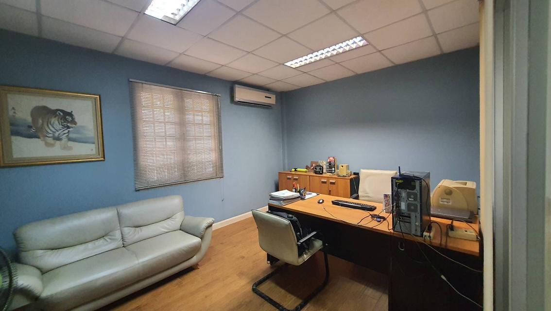 ขายที่ดินซอยสุขุมวิท 54 ขนาด 200 ตร.ว พร้อมบ้านและสำนักงาน  4