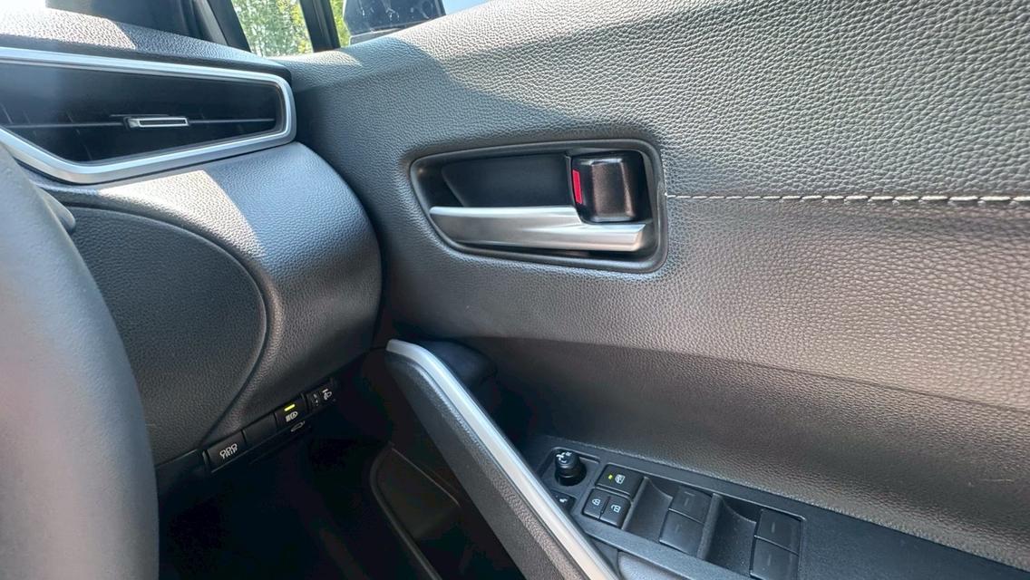 รหัสรถ TPV9973 🎊 Toyota Corolla Cross 1.8 HEV Premium Luxury  🎊 2024 รูปที่ 16