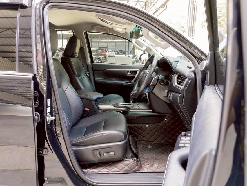 Toyota Fortuner 2.4G Leader ปี 2022 เจ้าของเดียว รถสวย สภาพพร้อมขับ 13
