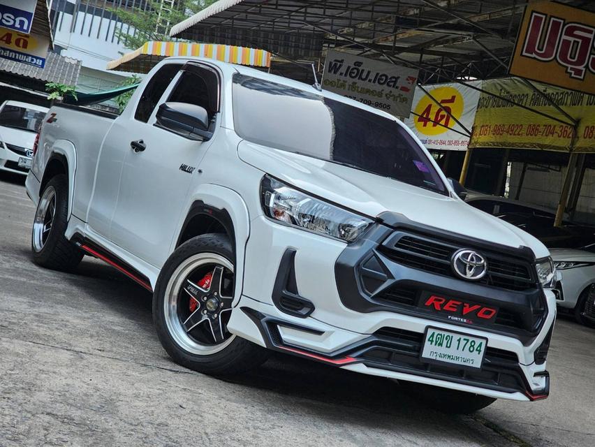 TOYOTA HILUX REVO, 2.4 SMART CAB MID Z EDITION ปี 20 AT สภาพป้ายแดง ภายในใหม่กริ๊บ เกียร์ออโต้น่าใช้ผู้หญิงขับได้สบาย