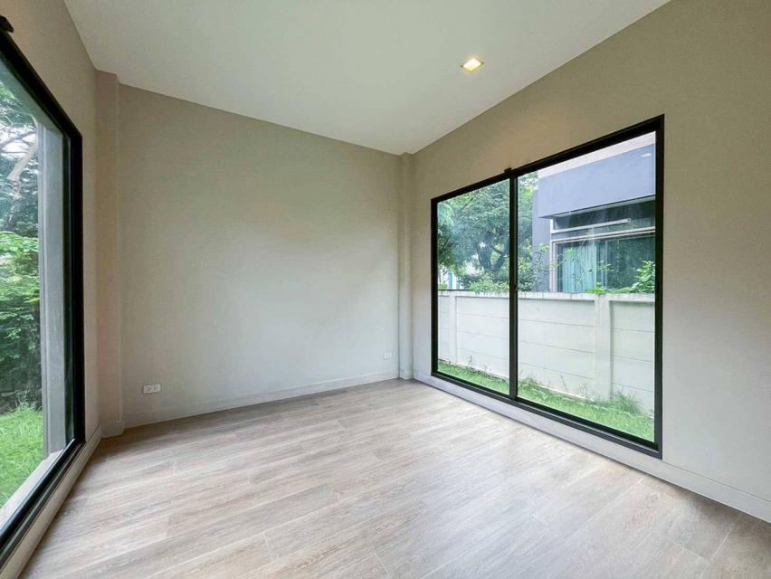 ขาย บ้านเดี่ยว บ้าน Bangkok boulevard ศรีนครินทร์ บางนา  70 ตรว 5นอน 4น้ำ ใกล้ส่วนกลางหมู่บ้าน 4