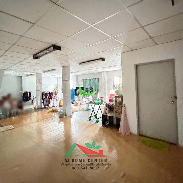 ขายตึก3ชั้นพร้อมโกดัง ขนาด145.8ตรว. หลังมุม โครงการแลนด์ แอนด์ แฟคทอรี่เฮ้าส์ ซ.เพชรเกษม95 6