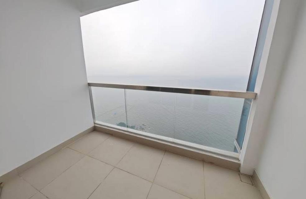 The Palm Wongamat, Beach front condo 6