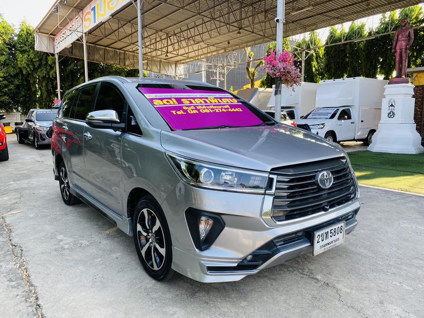 🔥ราคาโปรโมชั่น 605,000 บาท TOYOTA INNOVA CRYSTA 2.8 PREMIUM ปี 2022 รูปย่อยที่ 3