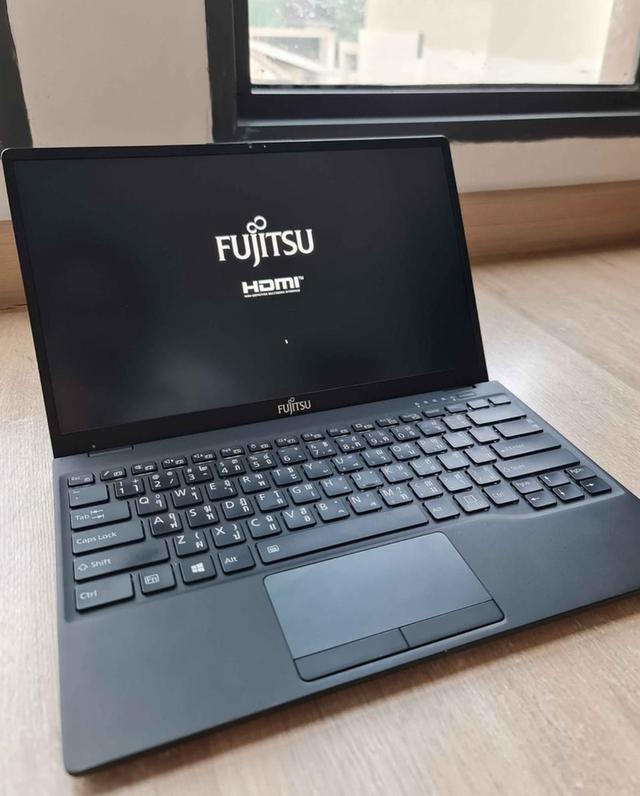 ขาย Notebook Fujitsu สภาพใหม่เอี่ยม 1