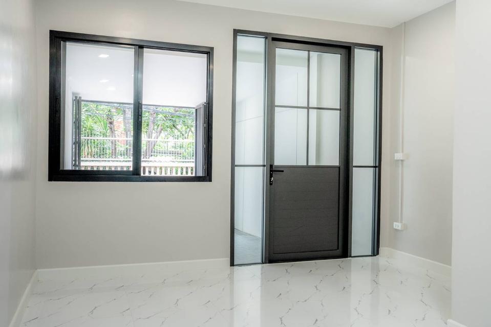 ขายบ้านทาวโฮมเอกมัย สุขุมวิท65 ปรีดีพนมยงค์15 Townhome 4ชั้น ใกล้ BTSเอกมัย ทองหล่อ พระโขนง 3 ห้องนอน 4ห้องน้ำ ทำใหม่พร้อมอยู่ ใกล้พระราม4 0879074045