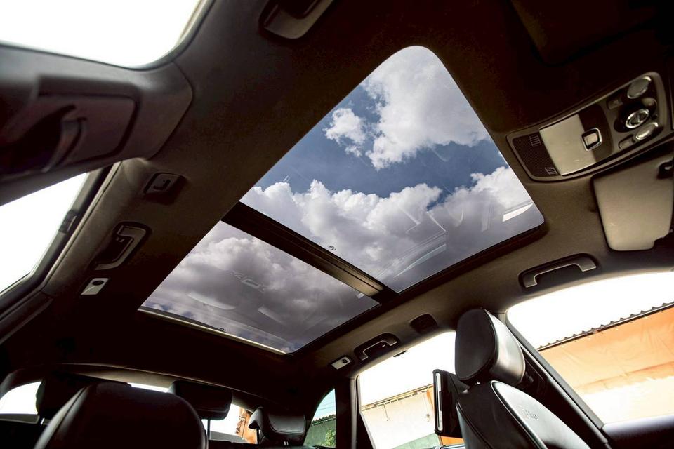 AUDI Q5 2.0T FSI Quattro Top ซันรูฟ 2010 พร้อมของแต่งหลักแสน คุ้มมากๆ 11