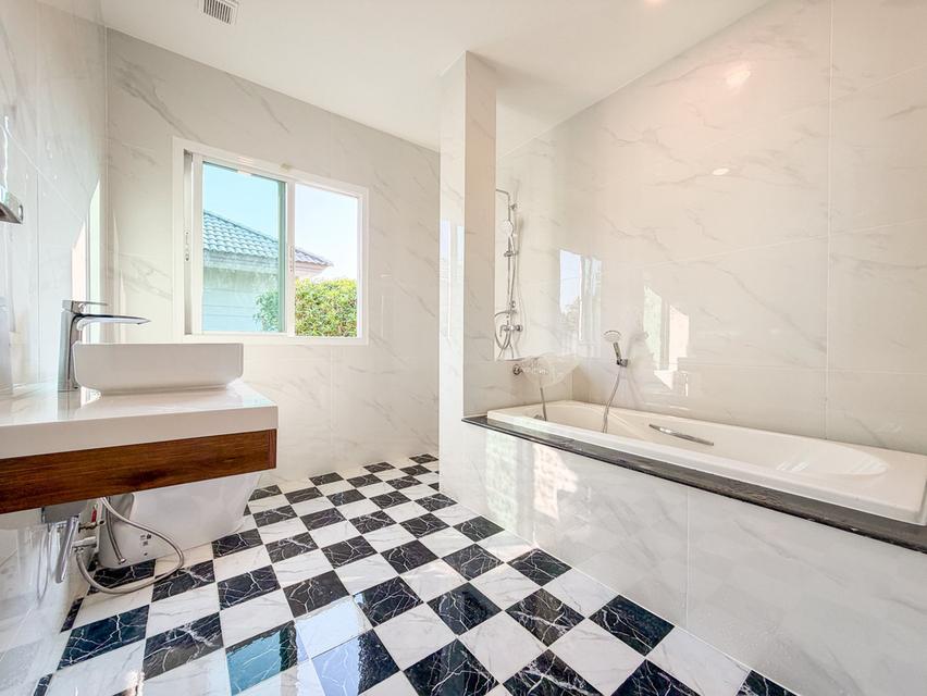 ===== หมู่บ้าน บางกอกบลูเลอวาร์ด ราชพฤกษ์-พระราม5-2 ==== 18