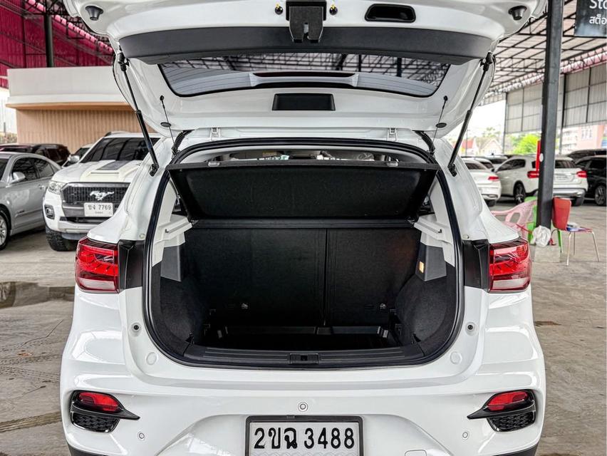 ปี 2020 MG ZS, 1.5 D+ โฉม ปี17-ปัจจุบัน สีขาว จดทะเบียน ปี 21 เครื่องยนต์เบนซิน เลขไมล์ 46,910 km. มือเดียวป้ายแดง 8