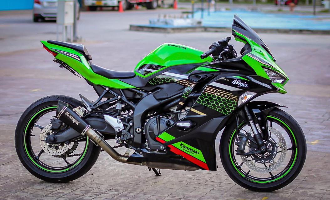 ปล่อยต่อรถสุดเท่มือ 2 Kawasaki Ninja ZX-25R 3