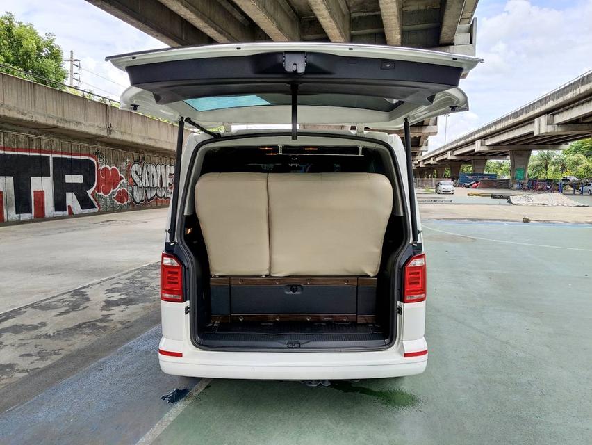 รหัสรถ PEAT8274 Volk Caravelle Comfortline2  เครื่องดีเซล แต่งVIP เต็มระบบ 2017 6