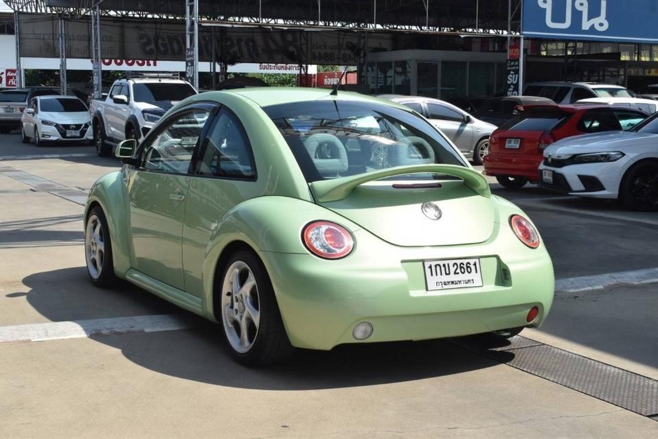 VOLKSWAGEN  BEETLE Year 2002 6