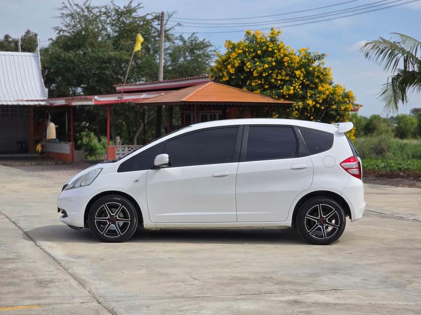 ขาย Honda Jazz 1.5V ปี 2010 7