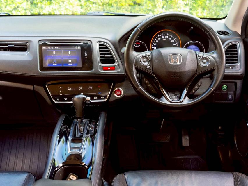 Honda HR-V 1.8 EL ปีจด 2015 13
