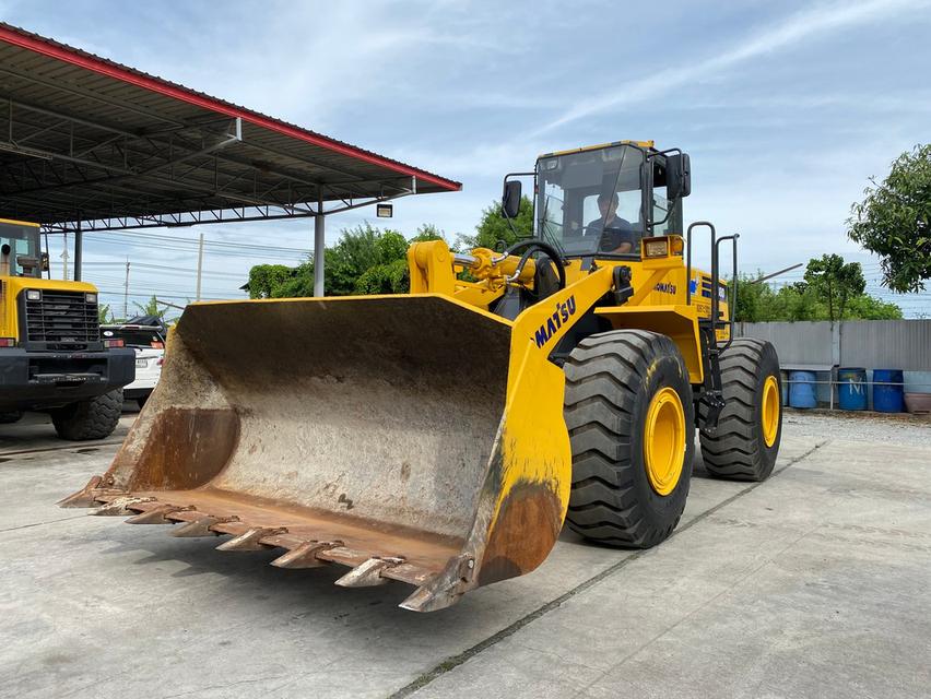 รถตักล้อยาง KOMATSU WA380-3 บุ้งกี๋ 3 คิว 3