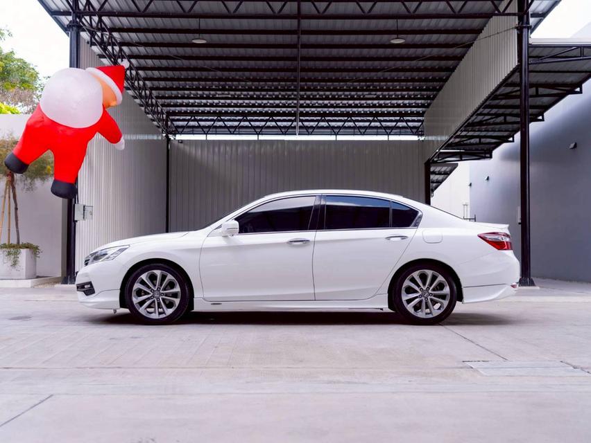 Honda Accord 2.0EL ปี 2016 ประกันเครื่องเกียร์3ปี / 30,000 km. 18