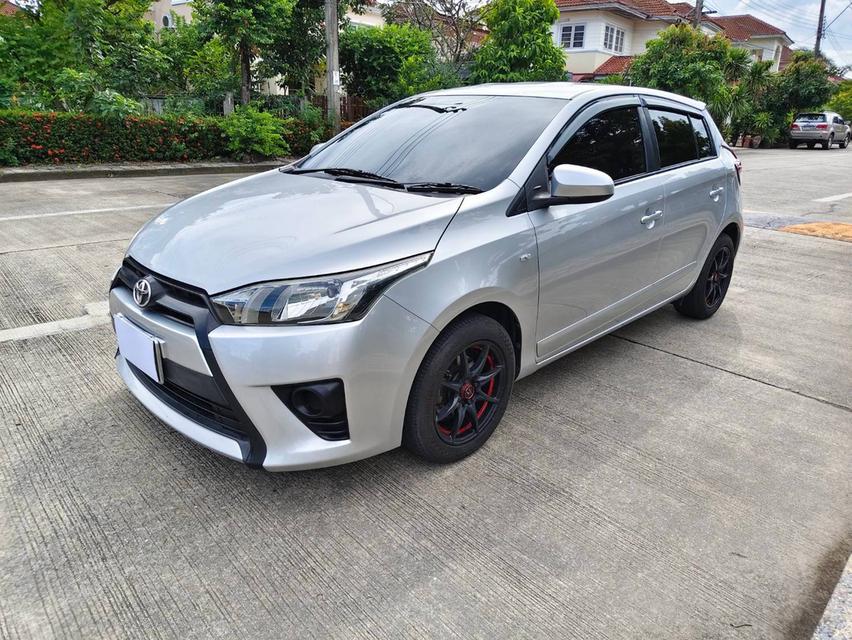TOYOTA YARIS 1.2 ปี 2014 สีบรอนซ์เงิน