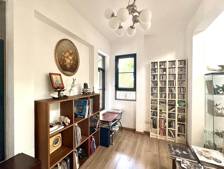 ขายบ้านเดี่ยว หมู่บ้านสวนปริญสิริ ซอยโยธินพัฒนา 3 เลียบทางด่วนเอกัย 4