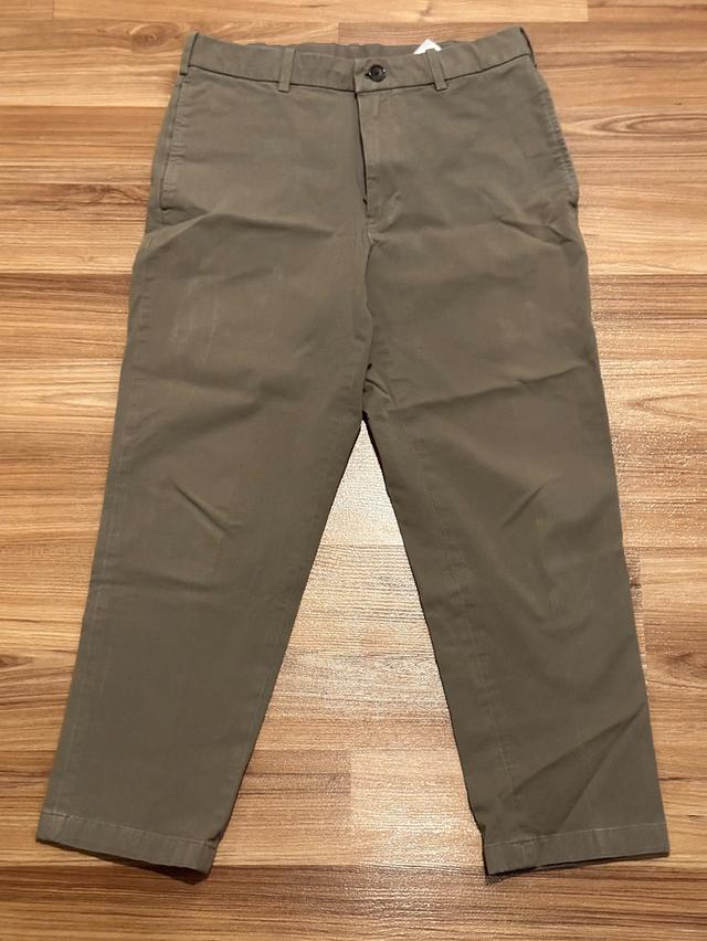 กางเกงขาเต่อสีน้ำตาลอ่อน แบรนด์ Uniqlo size S