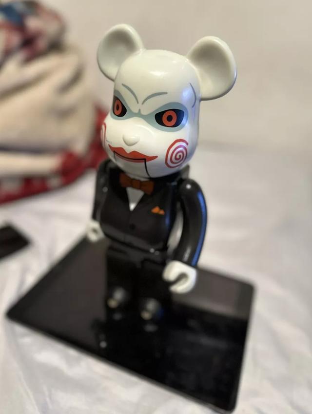 Bearbrick 400% SAW DOLL Rare  3