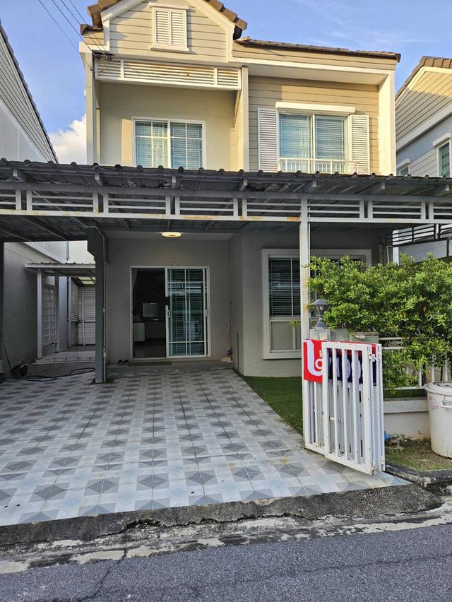ขายบ้านThe Village Bangna KM.8 2
