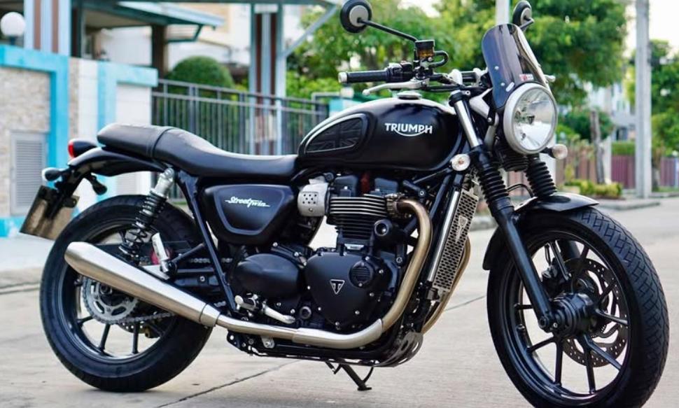 Triumph Street Twin 900 Matt Black 2017