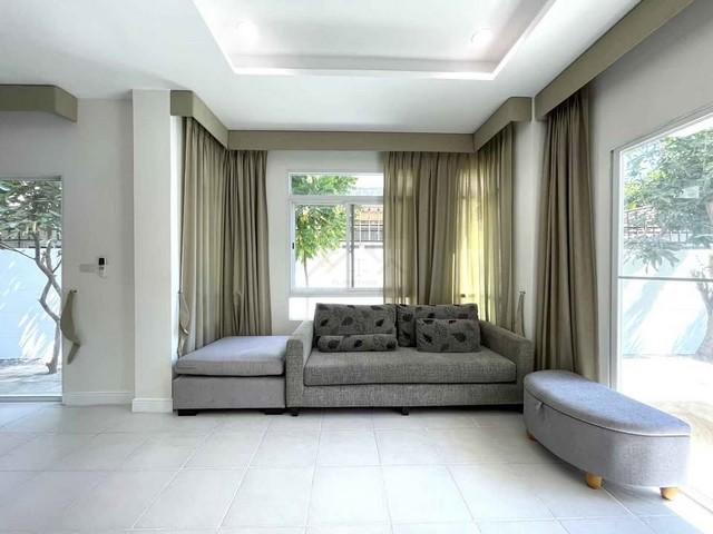 ให้เช่าบ้านเดี่ยว 2 ชั้น หลังมุม 60 ตร.วา 3 ห้องนอน สราญสิริ รามอินทรา2 ใกล้ซาฟารีเวิร์ล 5