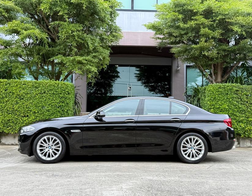 2016 BMW 525D F10 LCI รถมือเดียวออกป้ายแดง รถวิ่งน้อย ประวัติ SERVICE ครบ รถไม่เคยมีอุบัติเหตุครับ