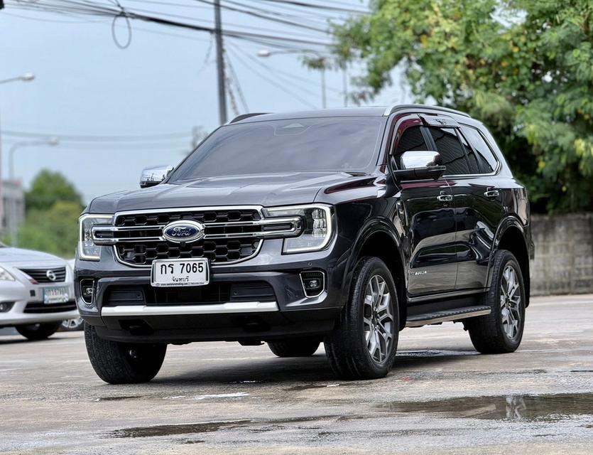2022 FORD EVEREST, 2.0 BI-TURBO TITANIUMPLUS โฉม ปี22-ปัจจุบัน ตัวท็อปขับ2สีเทา เกียร์ออโต้ เครื่องดีเซล