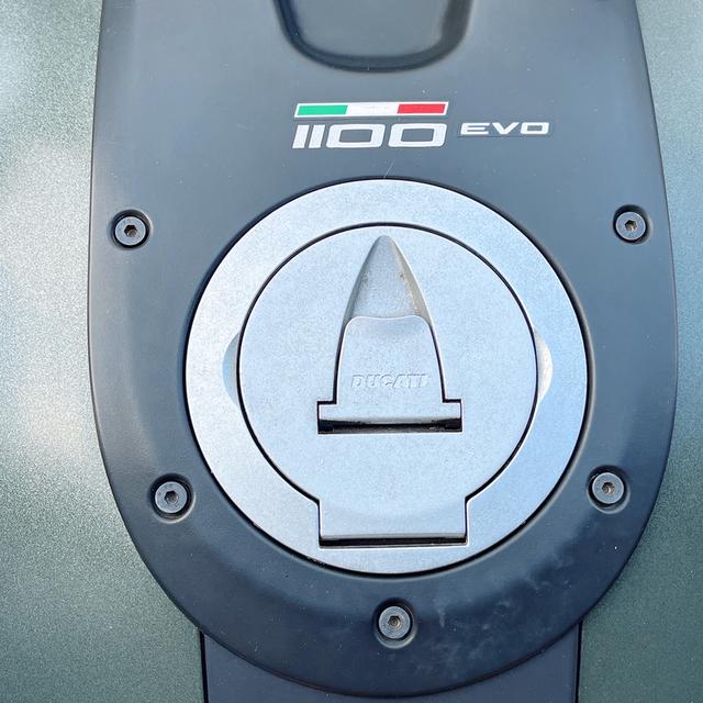 UCATI MONSTER 1 100 EVO Diesel Special Edition รถปี 2014 รูปที่ 16