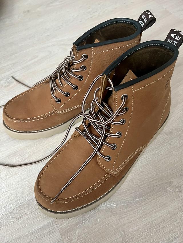 รองเท้า HEAVY Leather Boots