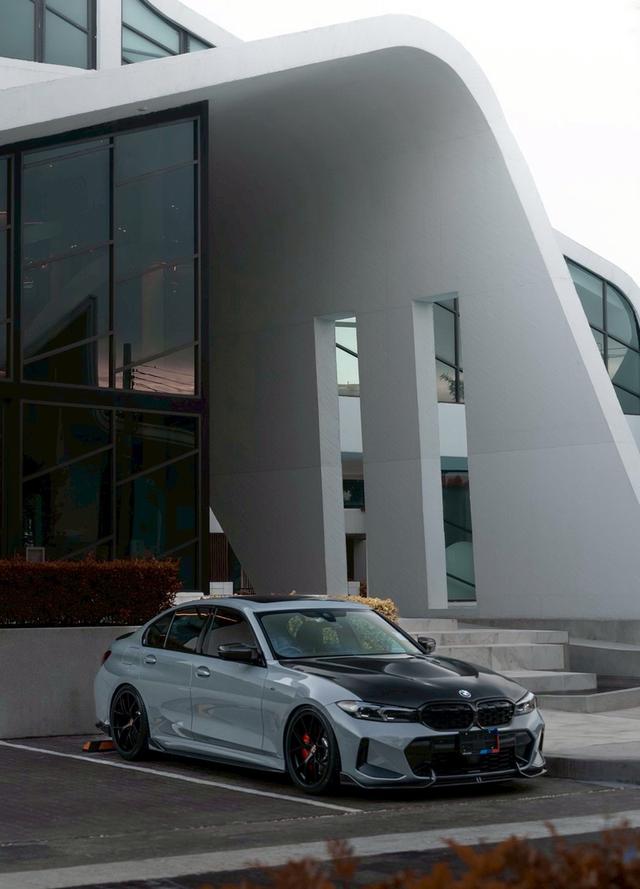 BMW340i M 2023 performance x drive 18