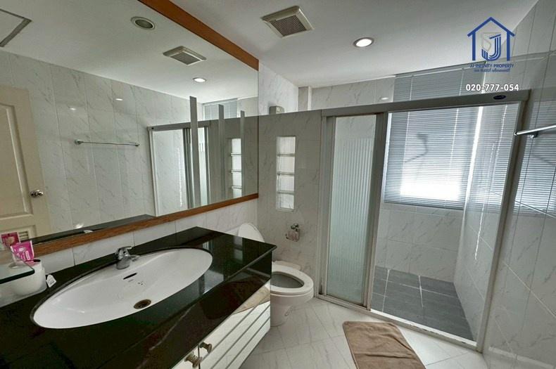 ขายบ้านเดี่ยว 2 ชั้น หมู่บ้านพัฒนาการ 100.04 ตารางวา หลังมุม ซอยพัฒนาการ 30  ใกล้ทางด่วนและรถไฟฟ้า 15