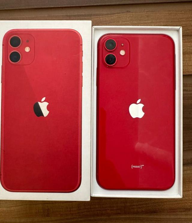iPhone 11 สีแดง