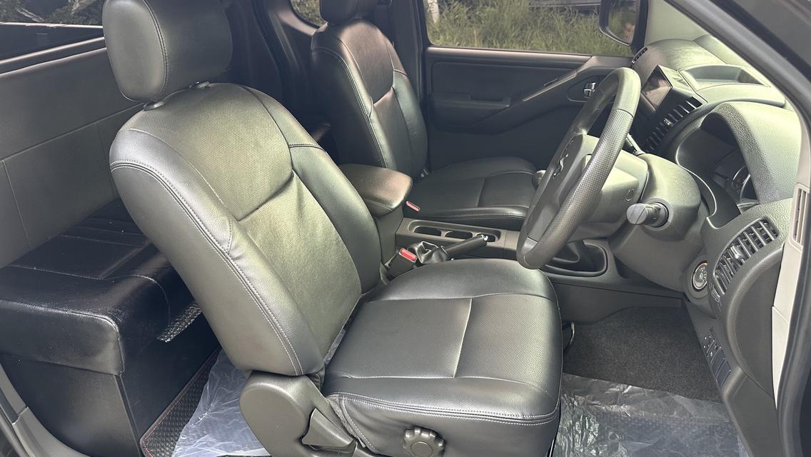 Nissan navara 2.5 LE