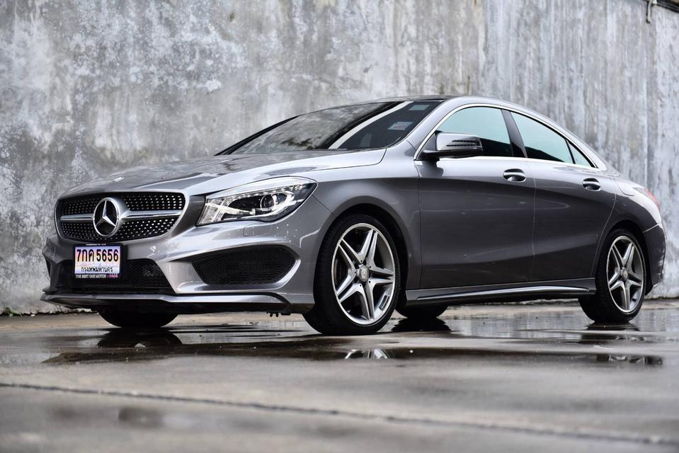 2015 Mercedes Benz CLA250 AMG DYNAMIC รถสวยมากๆ ใช้น้อย ราคาดีที่สุด