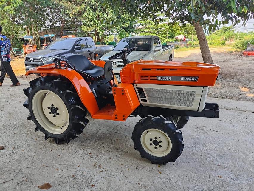 ชายรถไถ Kubota B1600 มือสอง