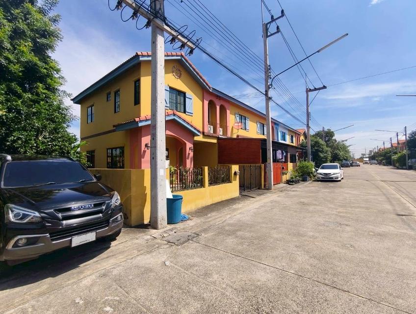 บ้านเดอะพาลาซเซตโต้ คลอง 3 คลองหลวง ถนนคลองหลวง ต.คลองสาม อ.คลองหลวง จ.ปทุมธานี 3