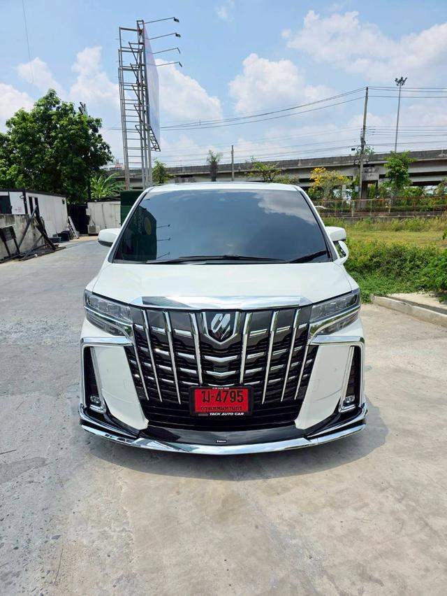 Toyota ALPHARD 2.5SC PACKAGE  สีขาว ปี 2023 ไมล์ 40,000 กม. รูปที่ 2