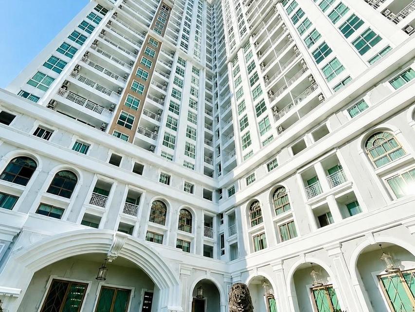 For Rent — Modern Luxury Condo at The Empire Tower Pattaya, JomtienLuxury condo for rent at The Empire Tower Pattaya, located on Soi Wat Boon Kanchana 12