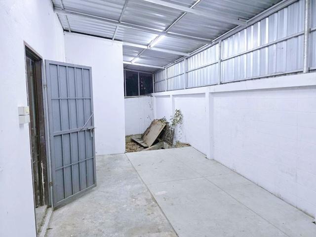 ถ.เอกชัย81-87 ใกล้ Big C บางบอน 900 ม. และ ตลาดปิ่นทอง 1 กม. เดินทางสะดวกเชื่อมต่อพระราม 2 กัลปพฤกษ์ 300 ตร.ว. 800 ตร.ม. 7