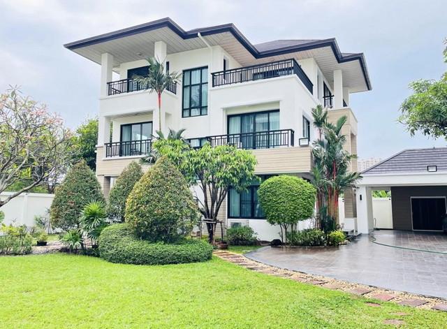 ให้เช่าบ้านเดี่ยว3ชั้นหลังใหญ่ซ.รัชดา32 มี4ห้องนอน4ห้องน้ำ พื้นที่450 ตรม.ที่จอดรถ 5-6 คัน 1