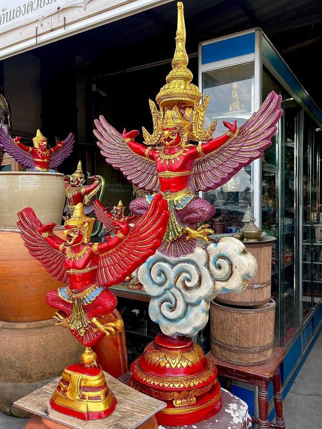 พญาครุฑตั้งโต๊ะบูชา ขนาดกว้างสูง70x130cm รูปหล่อพญาครุฑ
