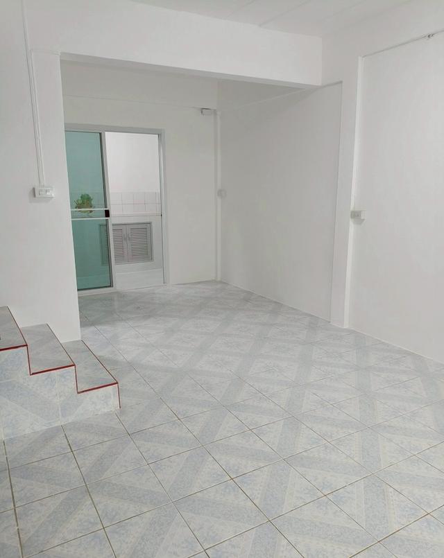 ขายบ้านทาวเฮ้าส์ 2 ชั้น หมู่บ้านรัตนาธิเบศร์ ใกล้เซ็นทรัลเวสเกต 3